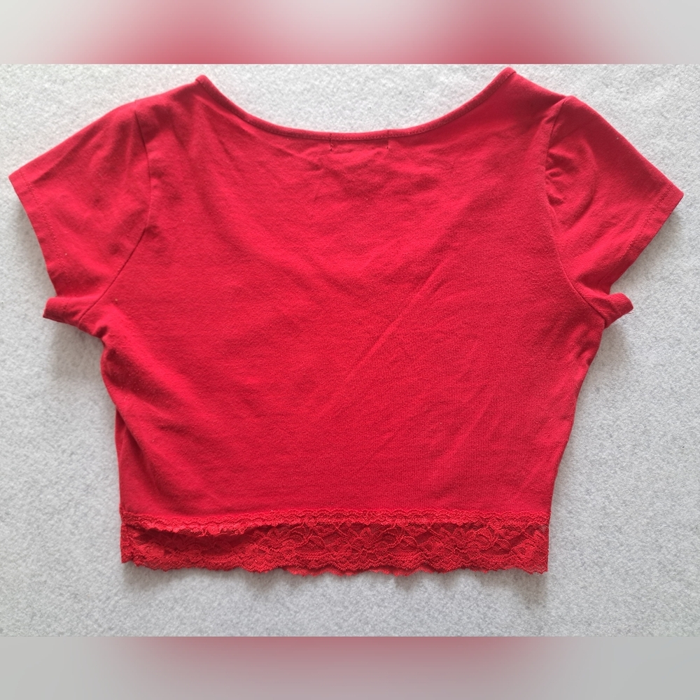 💫🩷3for20 Bundle Sale🩷💫Red Short Sleeve Lace Hem Top - Picture 3 of 7